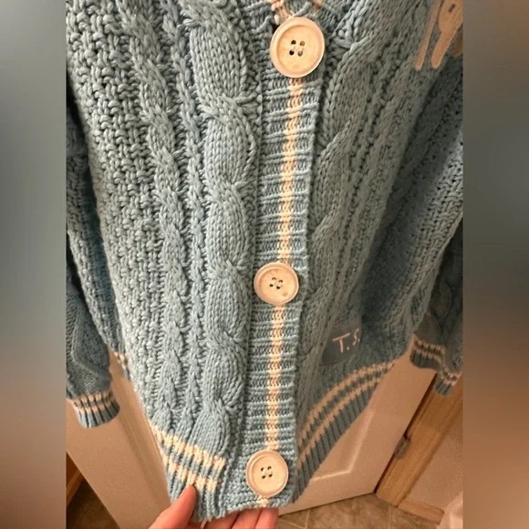 👑 Taylor Swift 1989 (Taylor’s Version) Blue Seagull Cardigan – XS/S - Picture 7 of 8